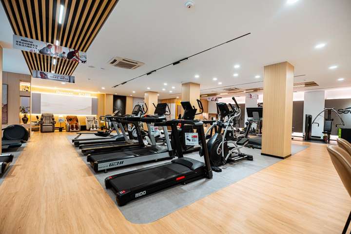 RIDO力动荣获品牌网2024年度九游体育“健身器械行业十大品牌”殊荣(图4) RIDO力动荣获品牌网2024年度九游体育“健身器械行业十大品牌”殊荣(图4)