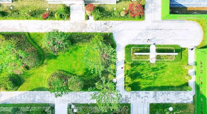 湖语颂(售楼处)官方网站2024最新房价-户型-容积率-售楼中心电话九游体育(图4) 湖语颂(售楼处)官方网站2024最新房价-户型-容积率-售楼中心电话九游体育(图4)